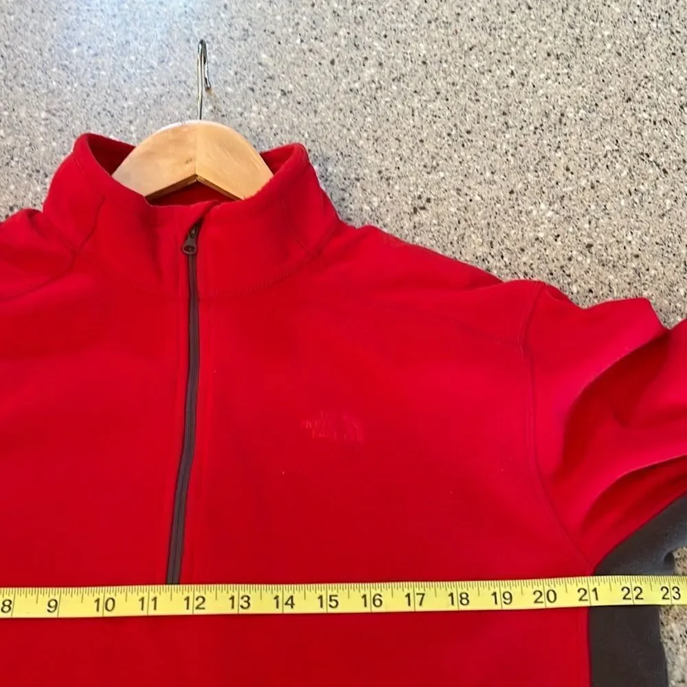 THE NORTH FACE Fleece Quarter Zip Pullover
